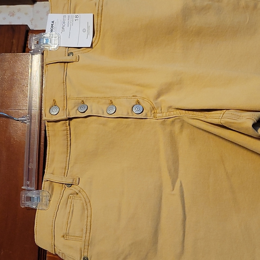 🆕️ Sonoma Women's High Rise Shorts Size 18 - Picture 2 of 7